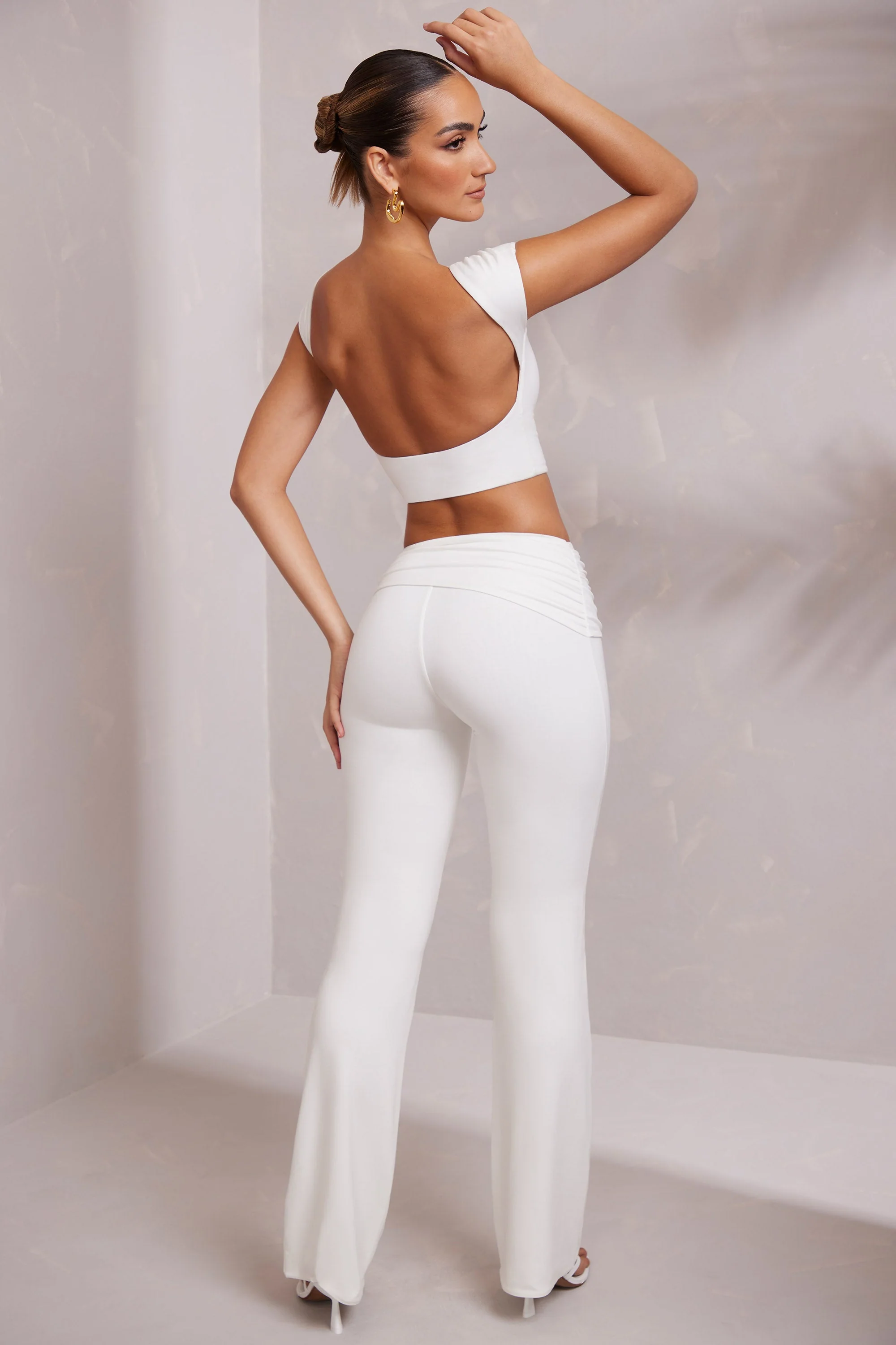 Petite Mid Rise Straight Leg Trousers in White - Image 3