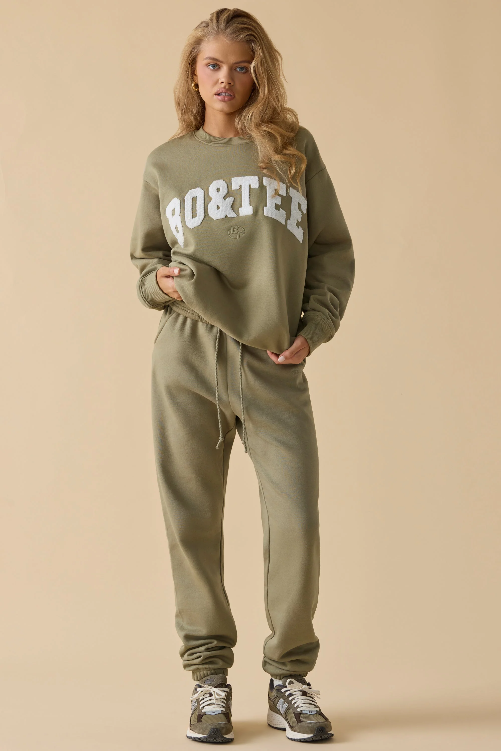 Cotton Fleece Mid-Rise Joggers in Khaki Green - Image 4